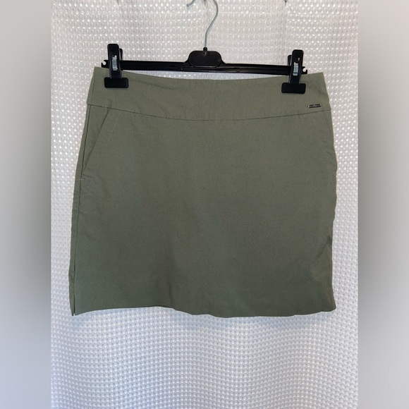 Women’s S.C. & CO. Army green stretchy Pull-on Skort size 8 - Picture 2 of 13